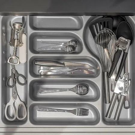 Happy Gold Studio, Self Check-in, Parking In The Underground Garage Апартаменты *