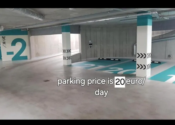 Happy Gold Studio, Self Check-in, Parking In The Underground Garage Appartement