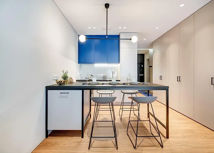 Happy Gold Studio, Self Check-in, Parking In The Underground Garage Apartmán