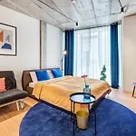 Happy Gold Studio, Self Check-in, Parking In The Underground Garage *