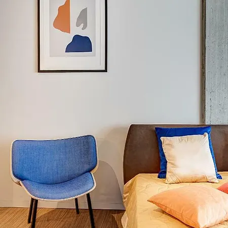 Happy Gold Studio, Self Check-in, Parking In The Underground Garage *